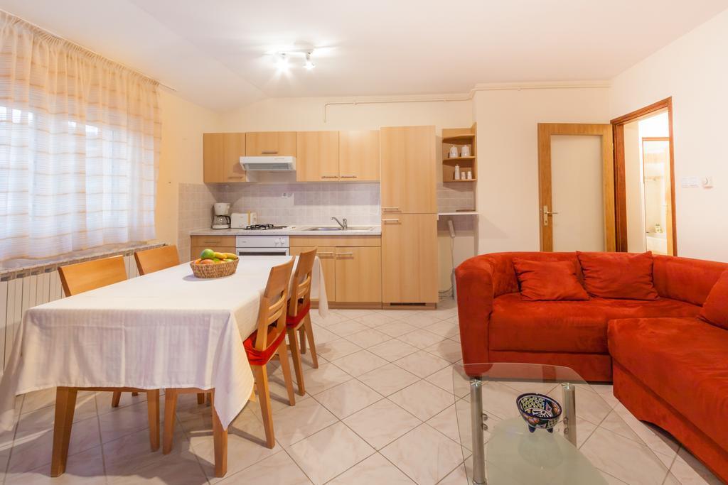 Apartment Aldo Пула Стая снимка