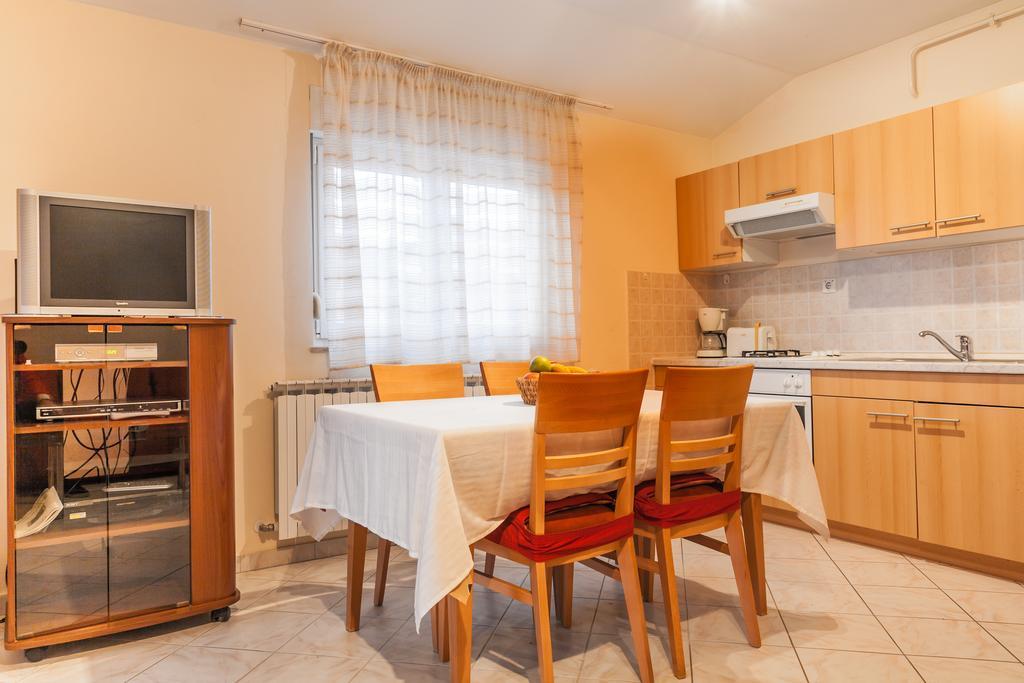 Apartment Aldo Пула Стая снимка