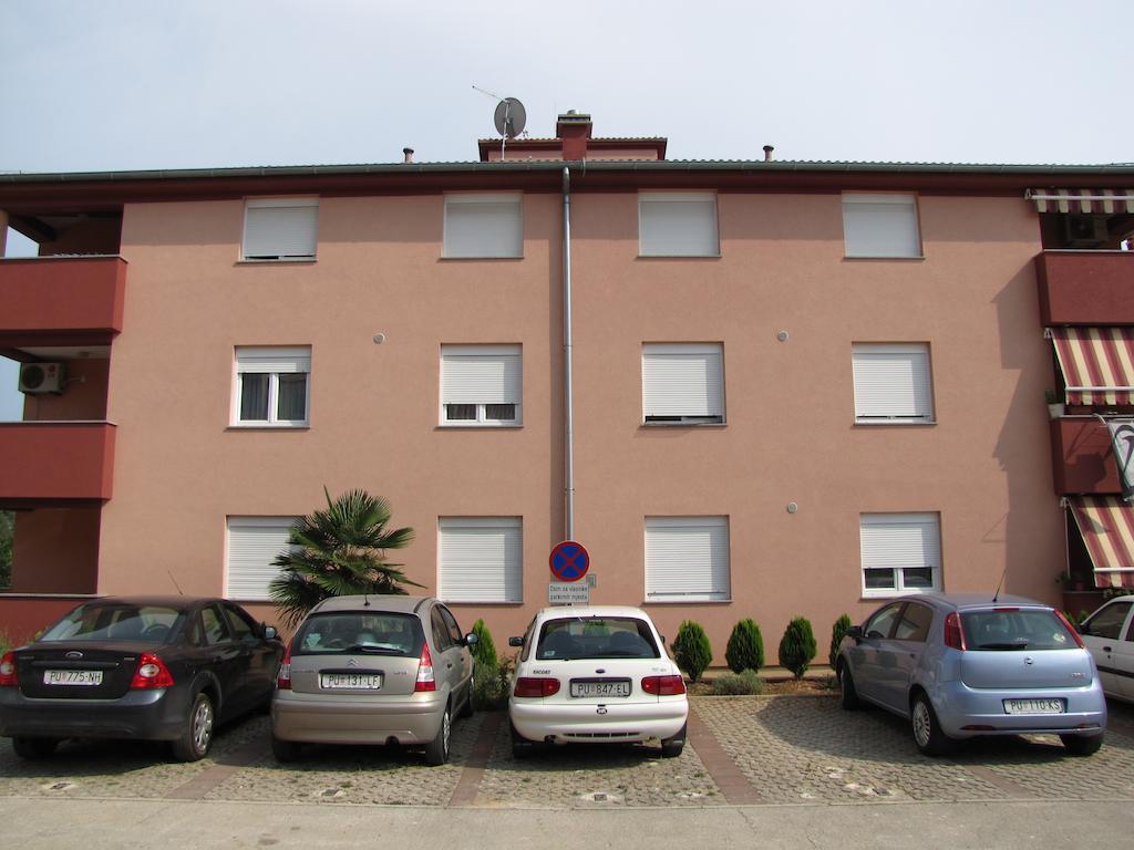Apartment Aldo Пула Стая снимка